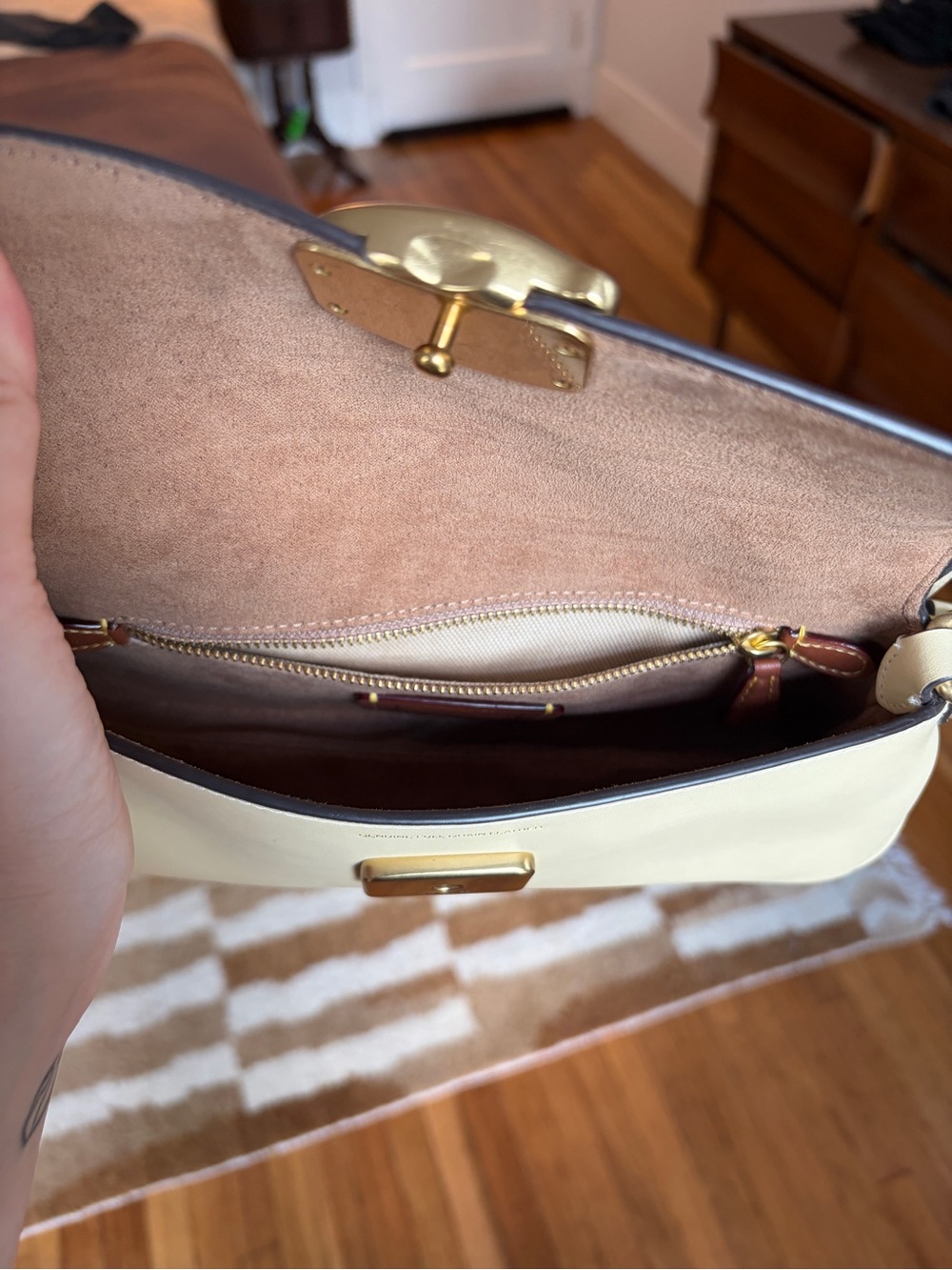 Coach Cream Baguette ‘Jet’ Shoulder Bag - Picture 6 of 11